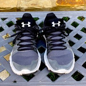 Under Armour Black Tennis Shoes